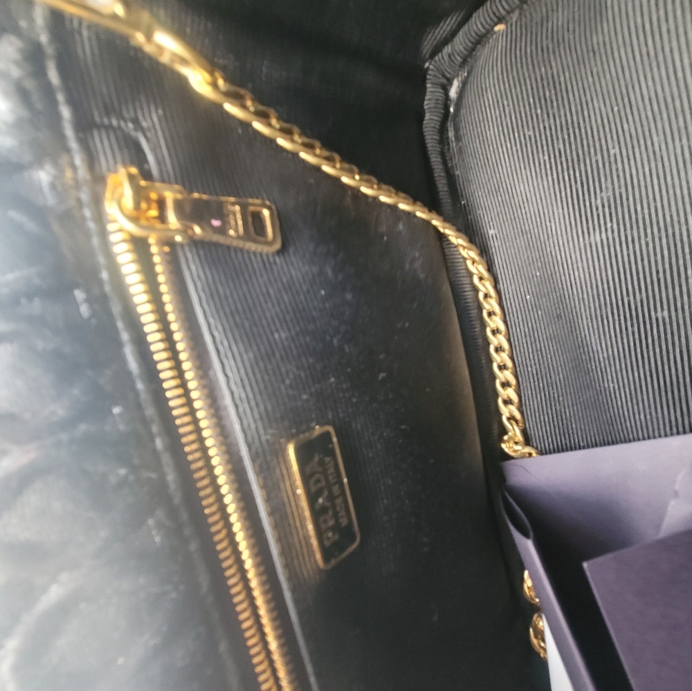 Prada Black Quilted Women's Bag - Picture 7 of 16